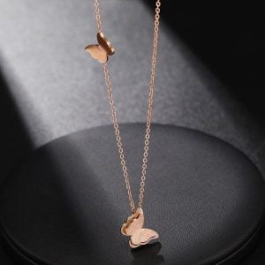 Collar de Mariposa Rosa