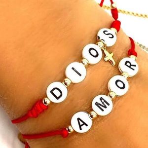 Pulsera Dios y Amor en Hilo Rojo