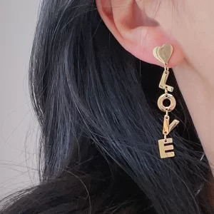 Aretes Encanto "Love" y Corazón