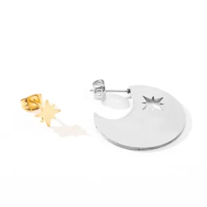 Aretes Asimétricos Luna Plateada y Mini Estrella Dorada